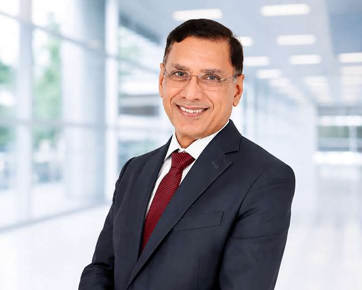Dr. Girish Juneja, bariatric and weight loss surgeon in Dubai
